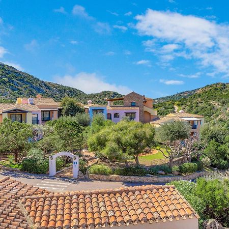 -Luxury- Torretta Con Piscina E Spiaggia A 300 Mt Liscia di Vacca Exterior photo
